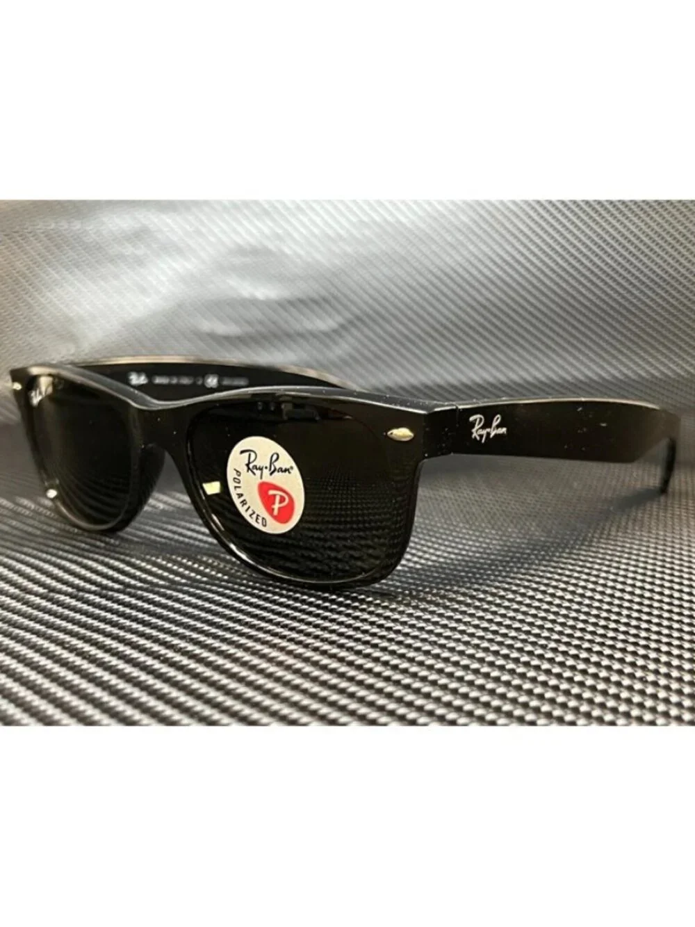 New Ray-Ban Men  Black Sunglasses  58- 18- 145